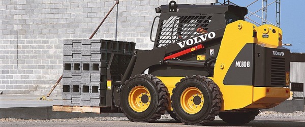 Volvo Skid Steer Lifting
                      Cinder Block Pallet